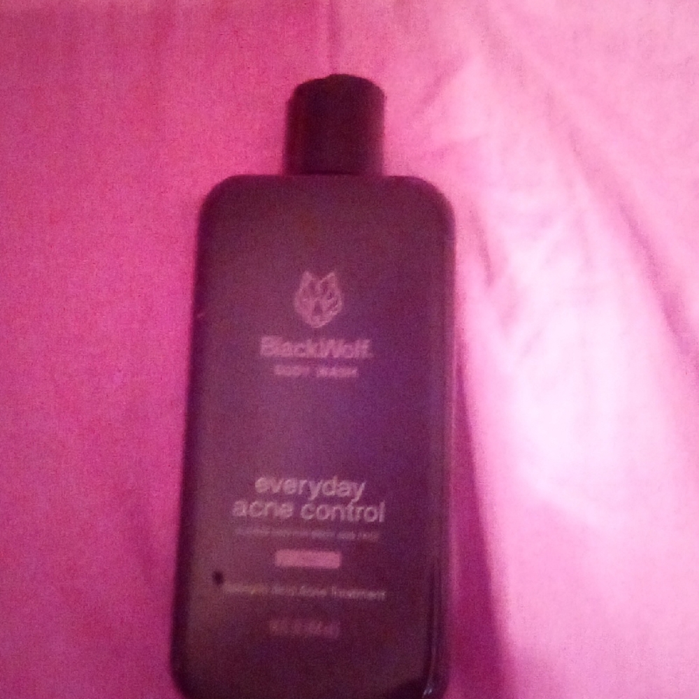 BlackWolf Body Care - Everyday Acne Control